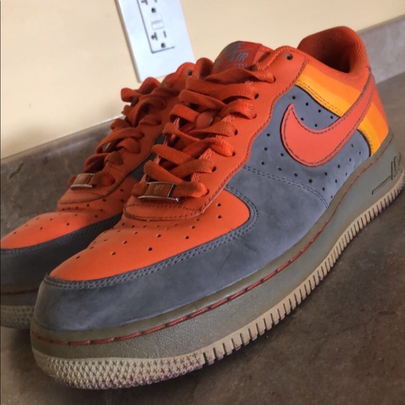 🍊 2007 Nike Air Force 1 In Bleeding Orange - Picture 1 of 7